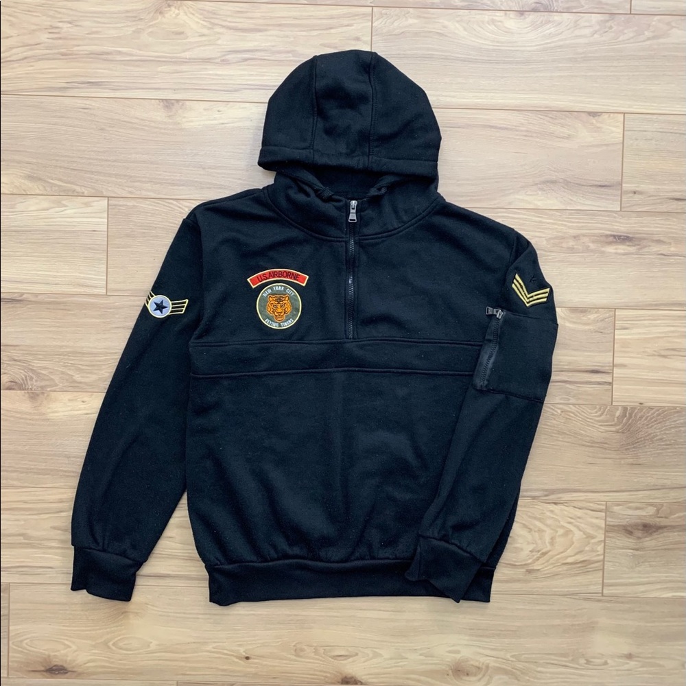 ◼️NY Flying Tiger Crest 1/4 Zip Hoodie (L)